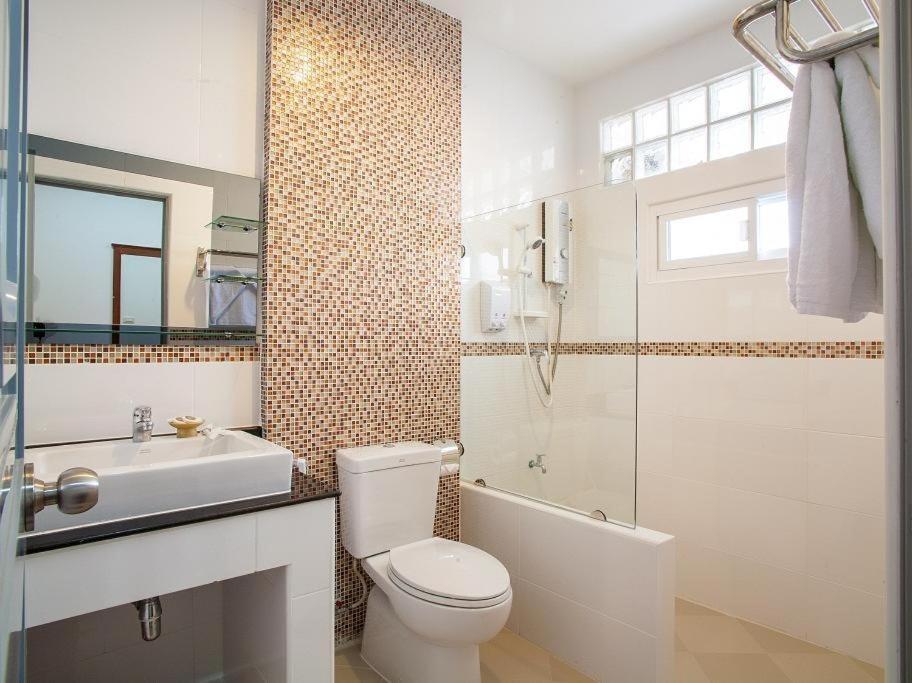צ'יאנג מאי V Residence Hotel מראה חיצוני תמונה